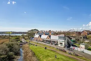 Off The Rails in Yarmouth is one of the best places to eat on the Isle of Wight because of its fabulous location